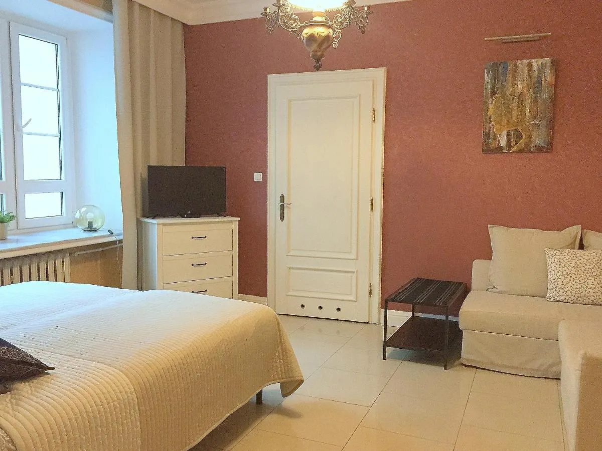 Poznanska Street Apartment Warsaw Poland